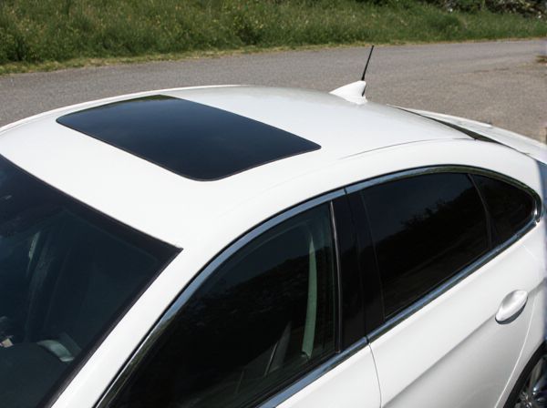 T-Top Roof vs. Targa Roof in Cars: What Is the Difference?