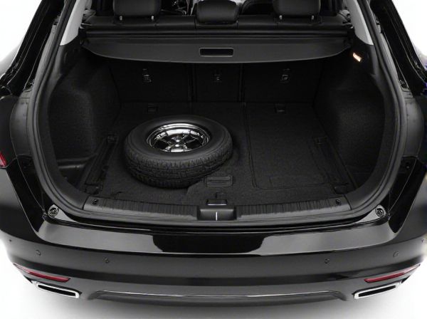 Underslung Spare vs. Floor-Mounted Spare in Car Trunks: What's the Difference?