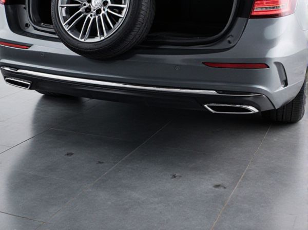 Wheel Well Invasion vs. Flat Floor in a Car Trunk: What's the Difference?