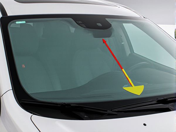 Windshield with Lane Departure Warning Module vs. Windshield without Module: What's the Difference?